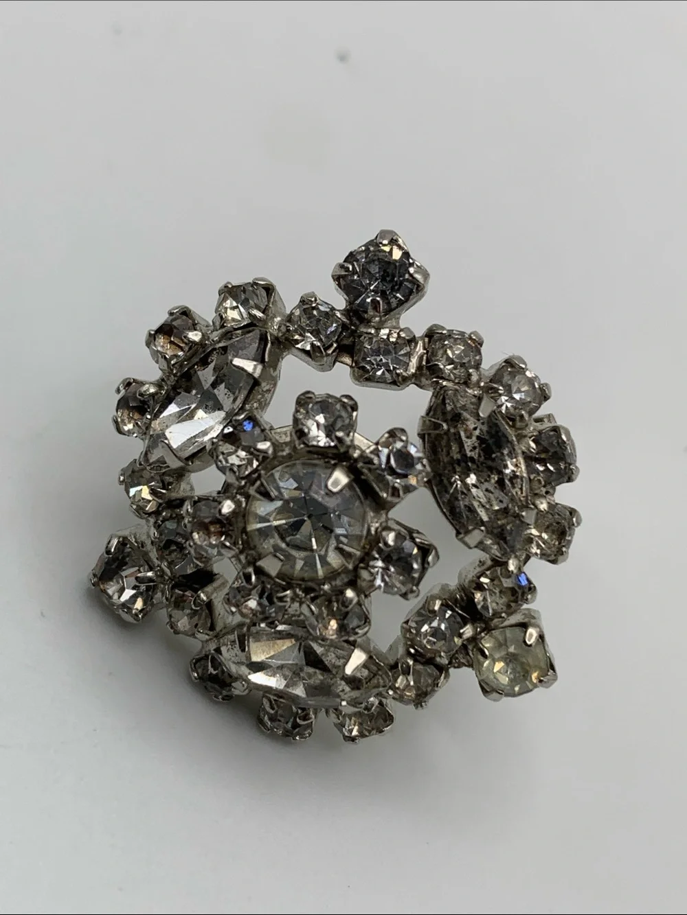 ViTG Kramer Clear Rhinestone Cluster Clip-On Earrings Statement Silver Tone 60’s